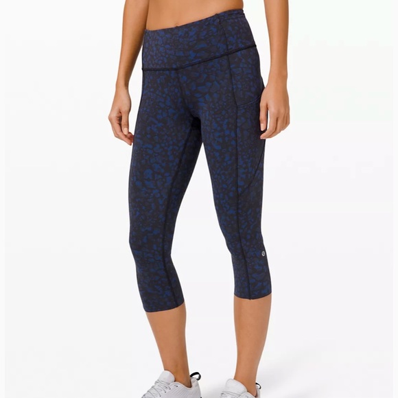 lululemon athletica Pants - Lululemon Fast and Free Crop 19"